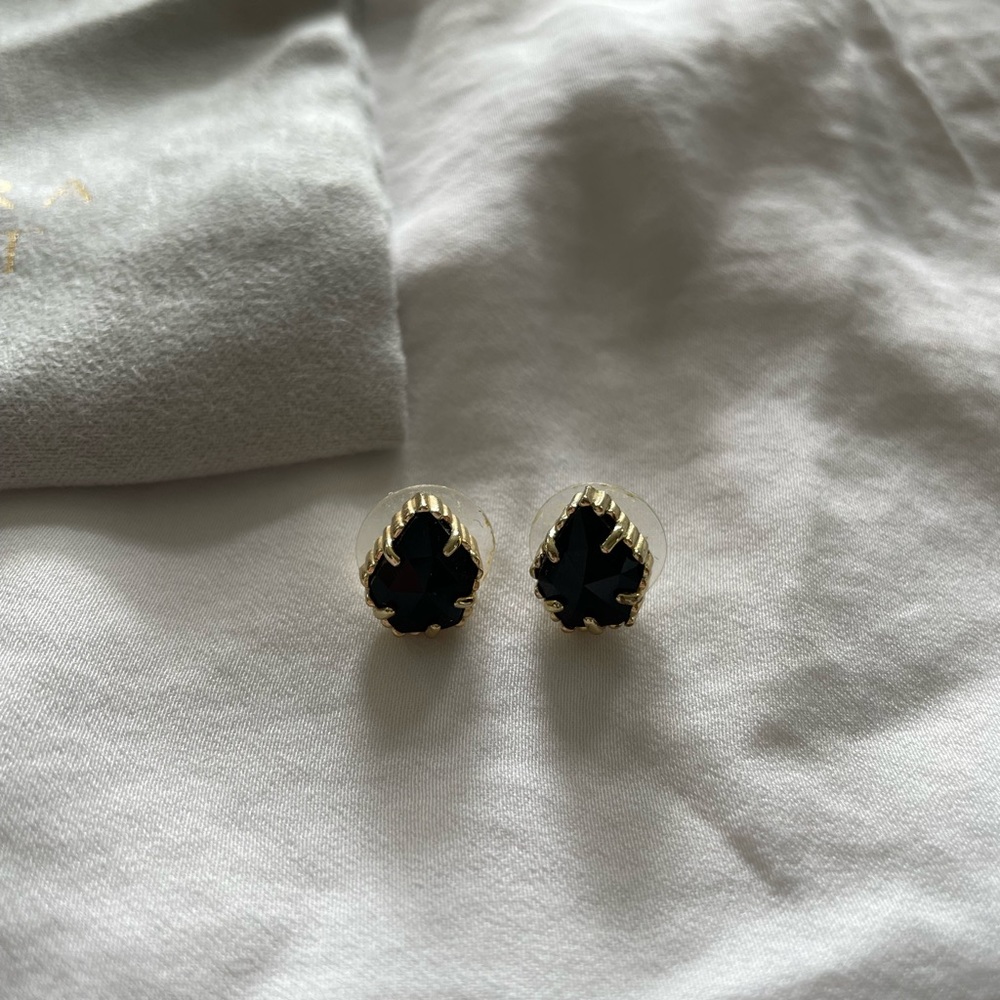 Kendra Scott earrings